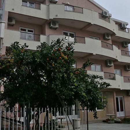 Guest House Zec Будва Екстериор снимка