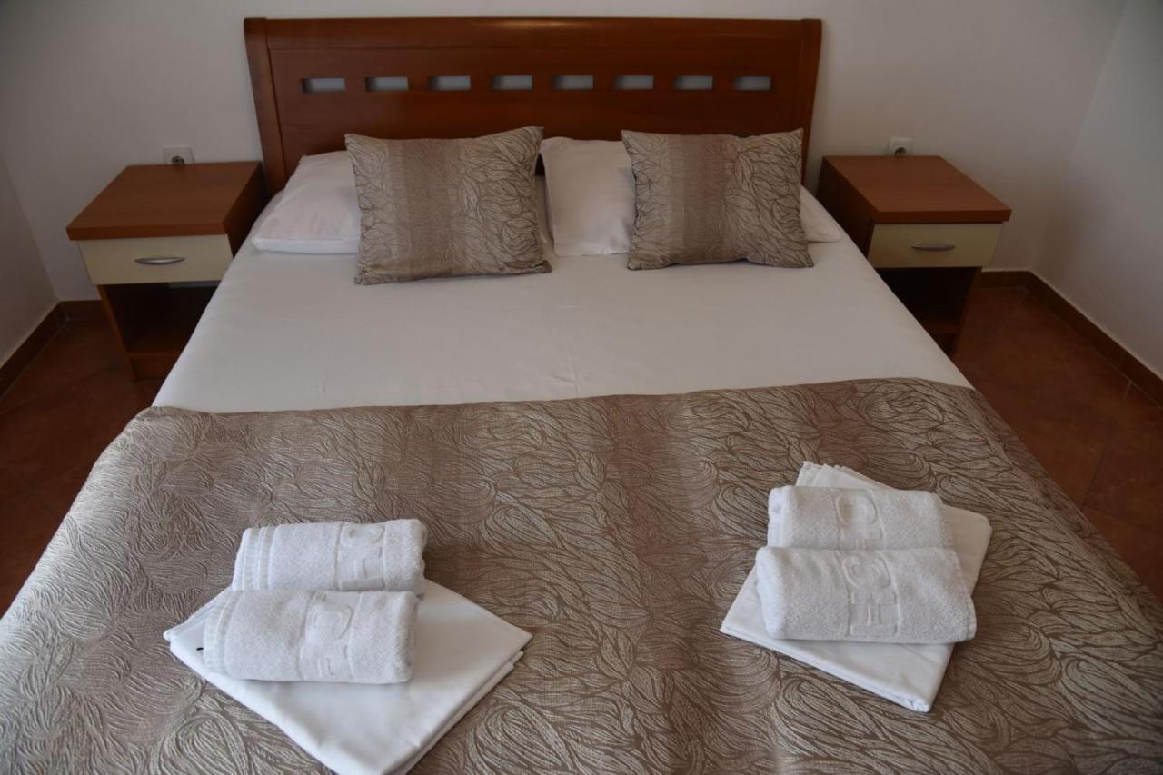Guest House Zec Будва Екстериор снимка