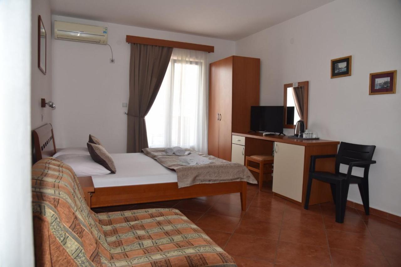 Guest House Zec Будва Екстериор снимка