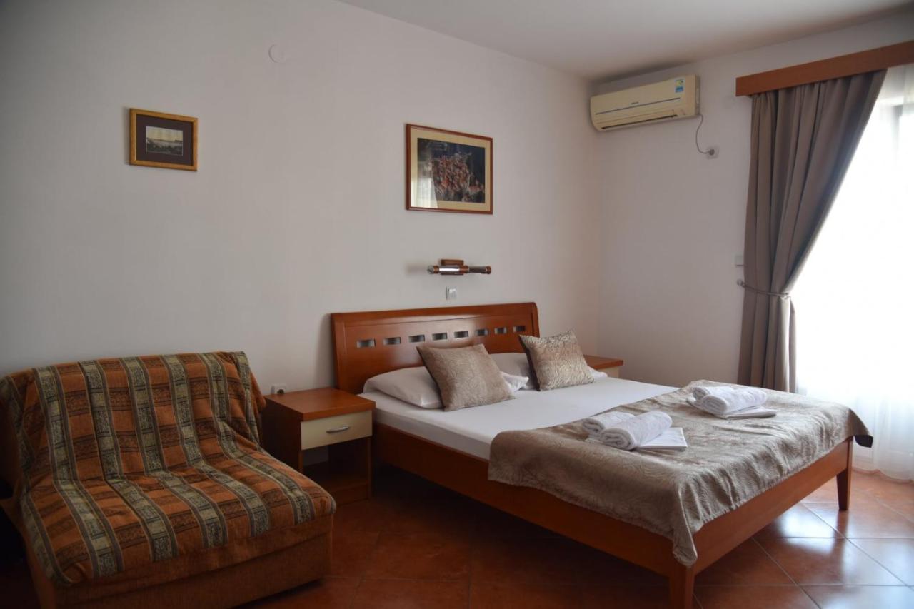 Guest House Zec Будва Екстериор снимка