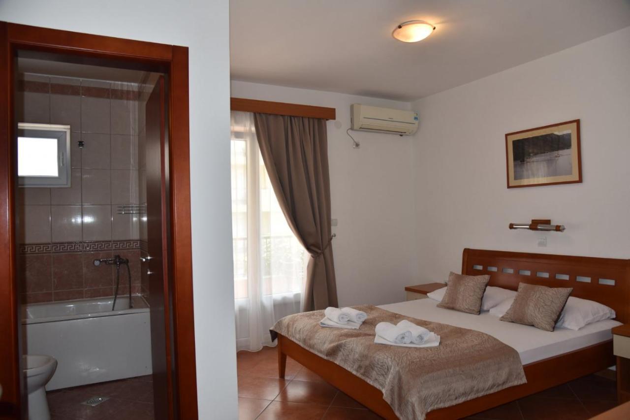 Guest House Zec Будва Екстериор снимка