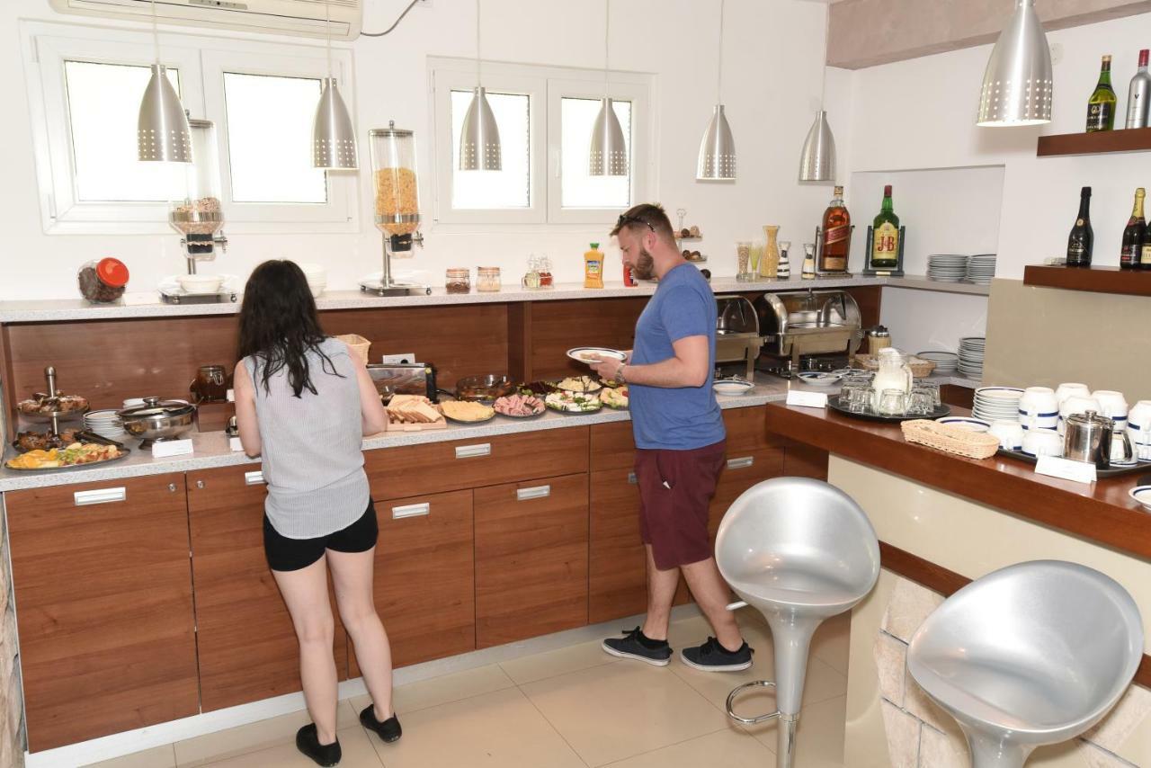 Guest House Zec Будва Екстериор снимка