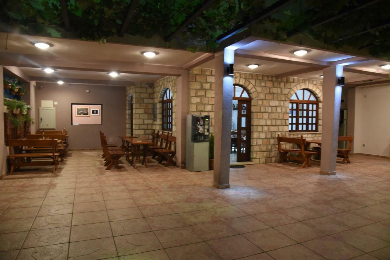 Guest House Zec Будва Екстериор снимка